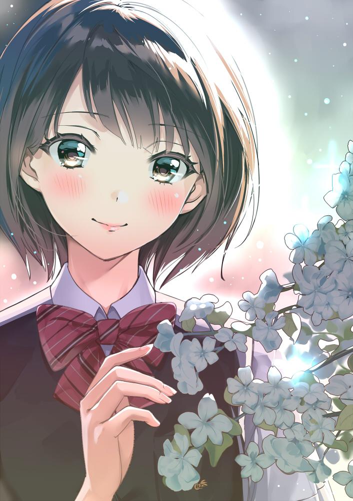 最新短發動漫美女與科技融合造型——潮流科技產品介紹