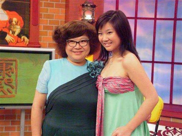 錢爸爸最新動態,錢爸爸最新動態，小巷中的獨特風味探索