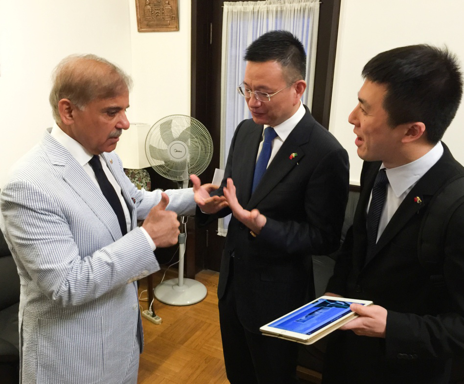 陸宏翔新作,探索藝術(shù)新境界的創(chuàng)意之旅