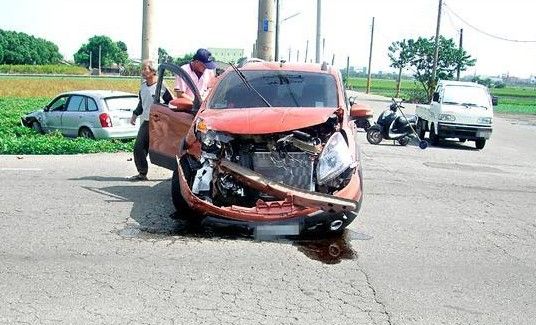 最新車禍現場圖深度解析,事故現場應對之策與現場狀況解析