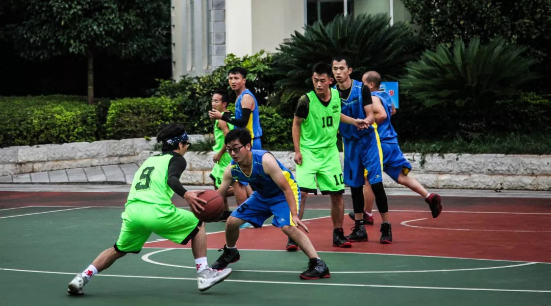 籃球比賽裝備,籃球比賽裝備,小巷深處的籃球魂特色小店