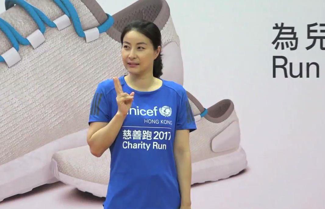 郭晶晶近況揭秘，小巷中的獨特風味探尋