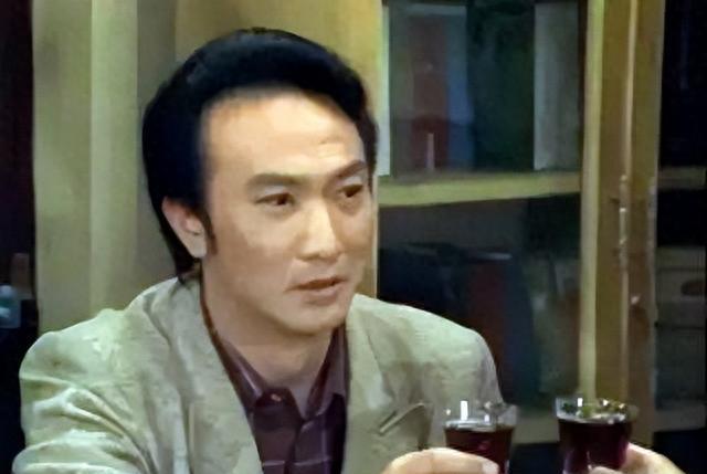 鄭乾龍，演技、影響力與公眾形象的探究