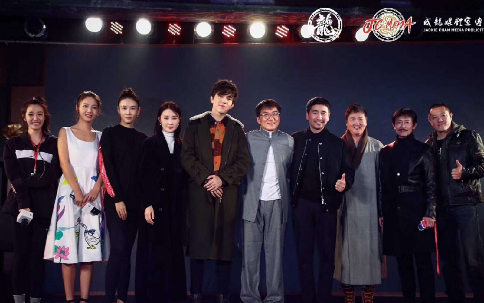 成龍新歌發布,歌聲傳遞情感紐帶的力量