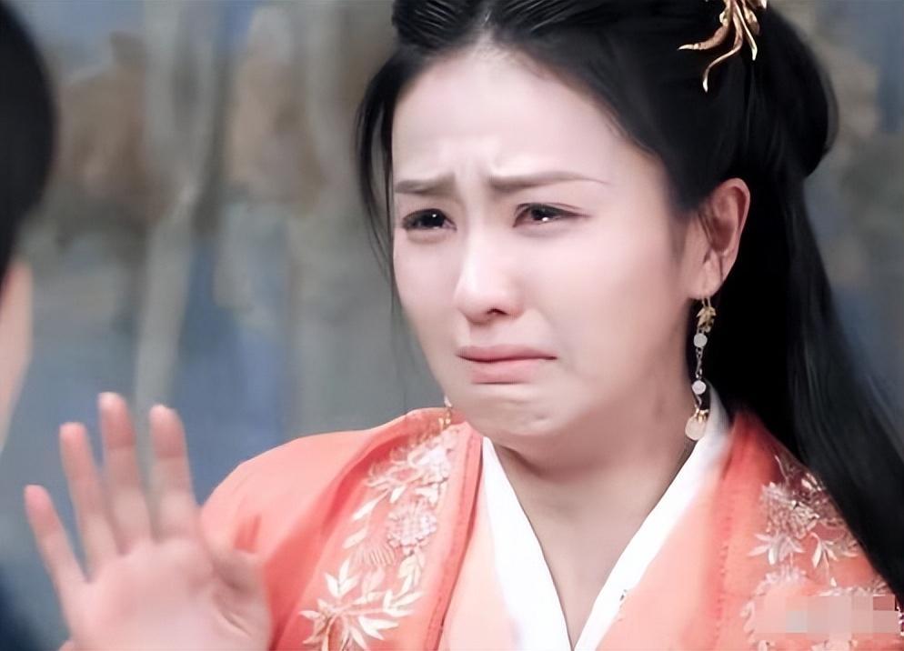 演員白露,演員白露,演藝之路的閃耀之星