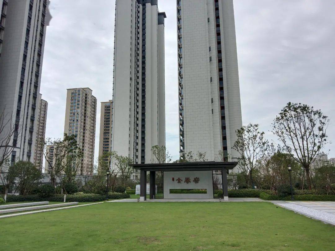 龍港世紀(jì)大道最新住宅項(xiàng)目,龍港世紀(jì)大道最新住宅項(xiàng)目,未來生活的新標(biāo)桿