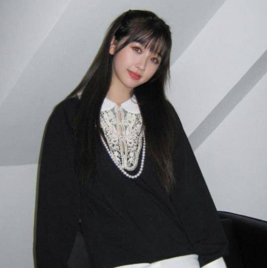 將欣演員,小巷中的寶藏之旅與隱藏特色小店的奇遇