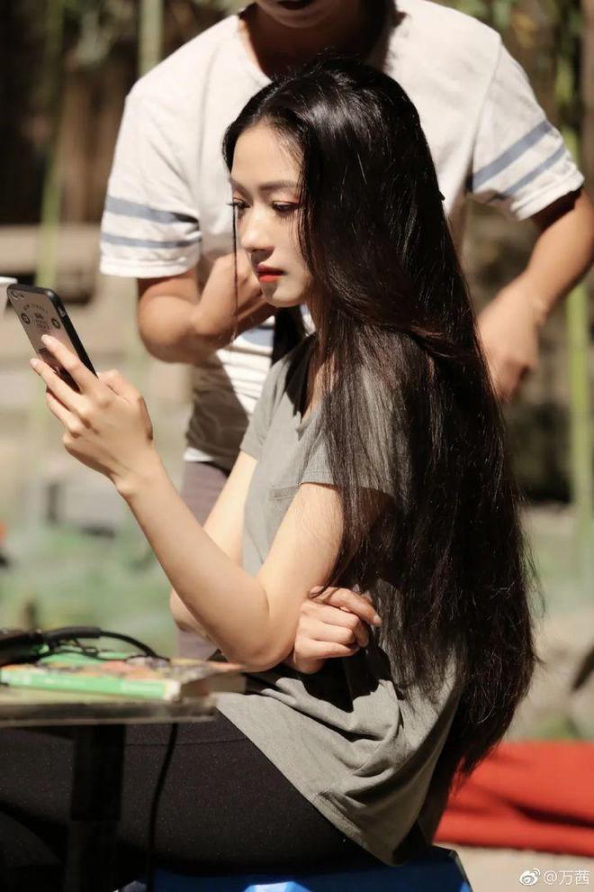 演員萬茜,魅力四溢的影視新星資料大揭秘