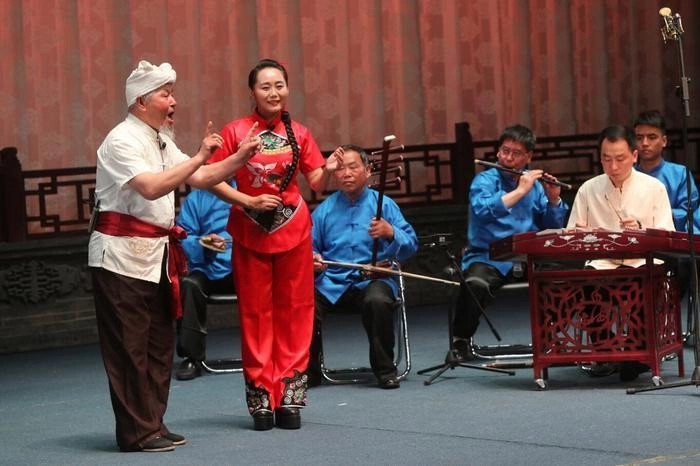 陜北女性說書風潮，文化現象的深度解讀與探討