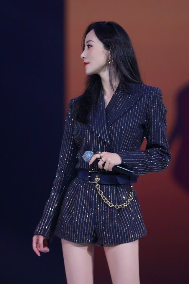 校園女神全能保鏢，變化、學習與自信的力量最新章節