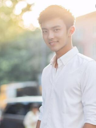 演員高原，探尋自然，心靈寧靜之旅