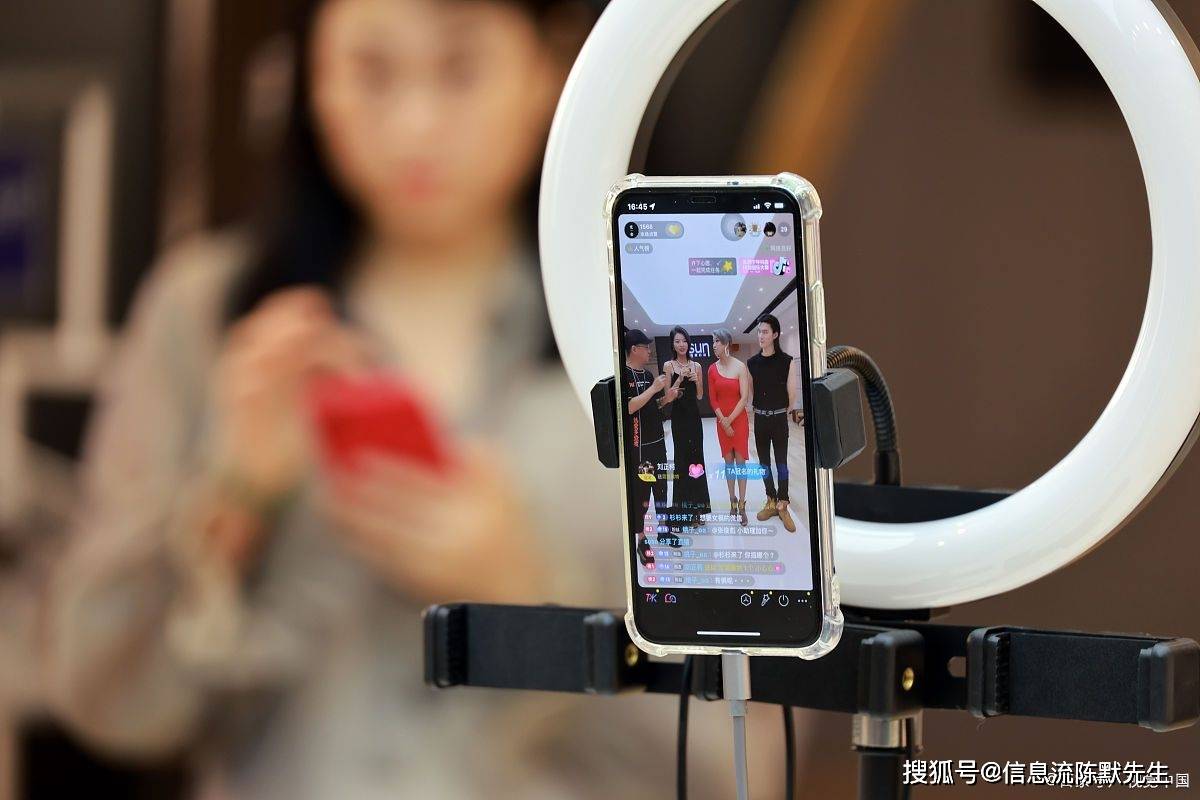 新澳門今晚開獎結(jié)果查詢,互動性策略設(shè)計_響應版39.664