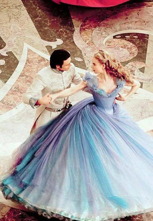 電影灰姑娘的裙子,電影灰姑娘的裙子,一場自然美景的心靈之旅