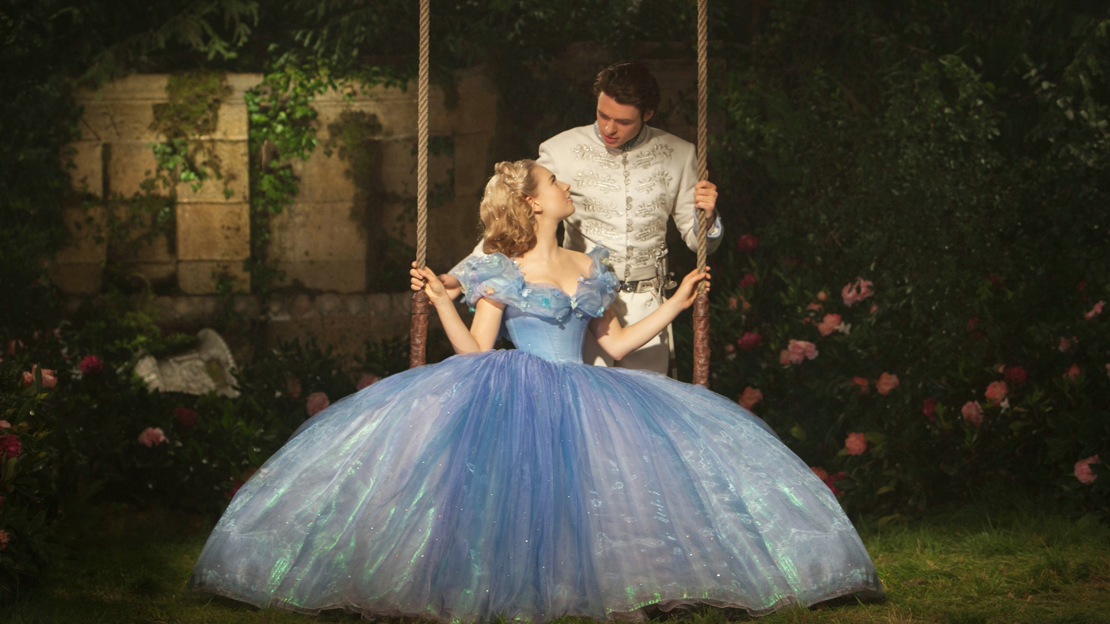 電影灰姑娘的裙子,電影灰姑娘的裙子,一場自然美景的心靈之旅