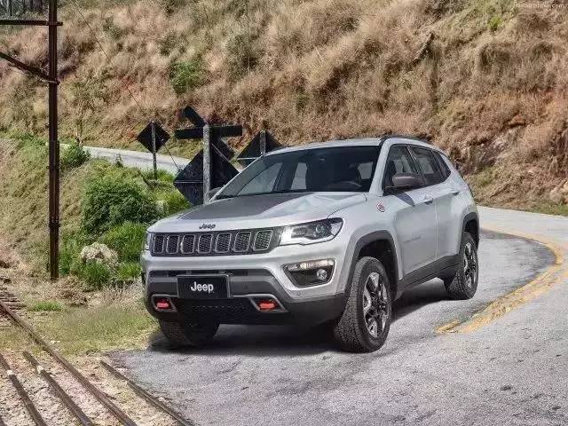 指南者上市時(shí)間及照亮人生之路的明燈，點(diǎn)亮你的選擇時(shí)刻揭秘