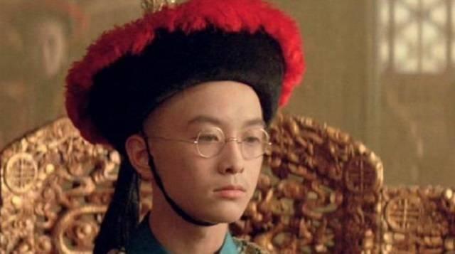 末代皇帝演員與科技產(chǎn)品的完美融合，感受科技魅力的體驗(yàn)