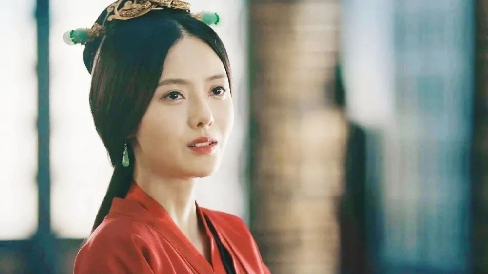 甄宓角色深度解析與扮演者張芷溪學習指南,張芷溪演繹甄宓的全面解讀