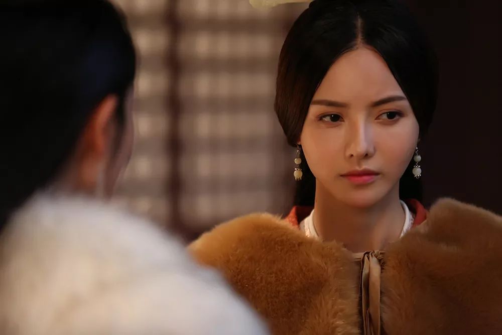 甄宓角色深度解析與扮演者張芷溪學習指南,張芷溪演繹甄宓的全面解讀