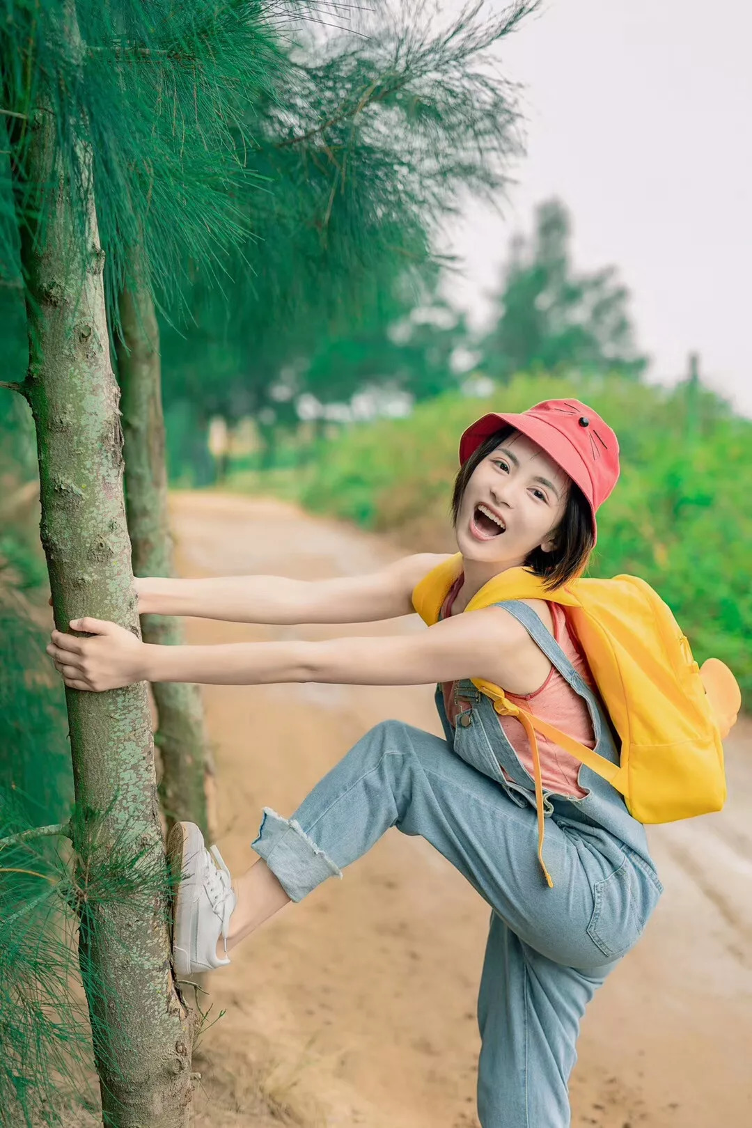 “動感之星小玲最新作品”,動感之星小玲最新作品——科技璀璨，生活因你而不同