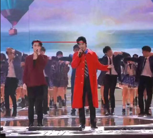 張藝興最新照片,張藝興最新照片陽光少年,魅力無限!