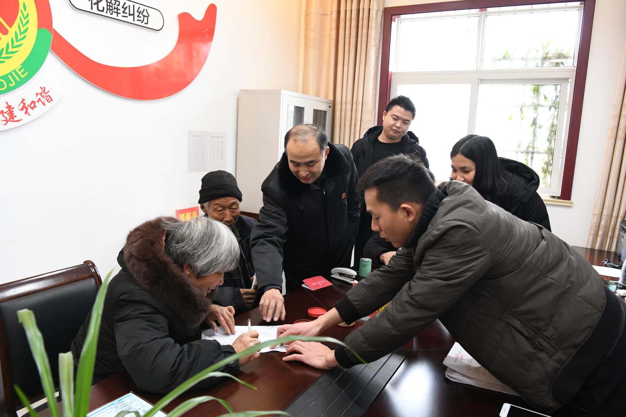 唐河最新交通事故，變化中成長，自信照亮前行之路