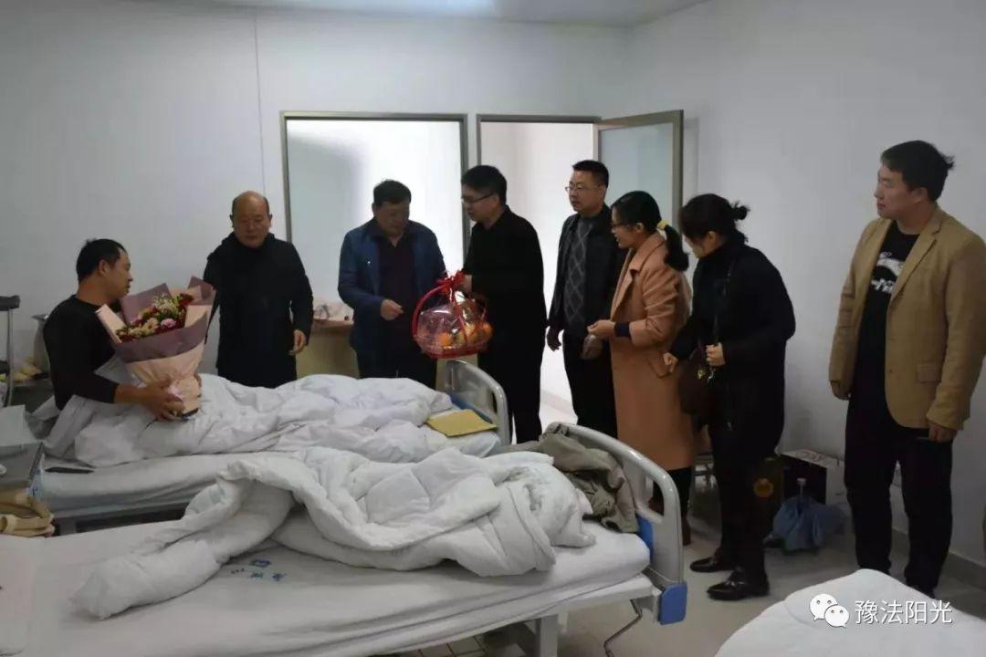 唐河最新交通事故,變化中成長,自信照亮前行之路