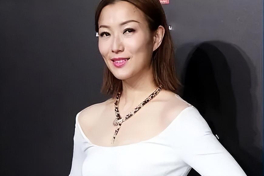 女明星內衣的秘密與小巷中的時尚殿堂揭秘