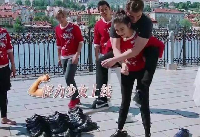 迪麗熱巴鹿晗最新動態,迪麗熱巴鹿晗最新動態，公眾關注下的娛樂焦點