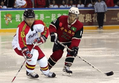 冰球比賽規則詳解，參與并理解這項運動的指南