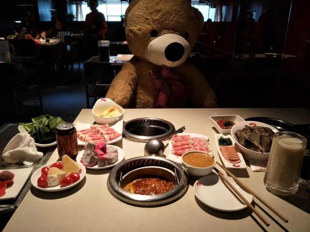 走進(jìn)時(shí)代火鍋盛宴,探尋上市火鍋店之旅