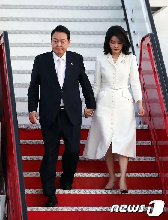 韓國現任總統的身份影響深度解析，身份揭秘與當前觀點探討