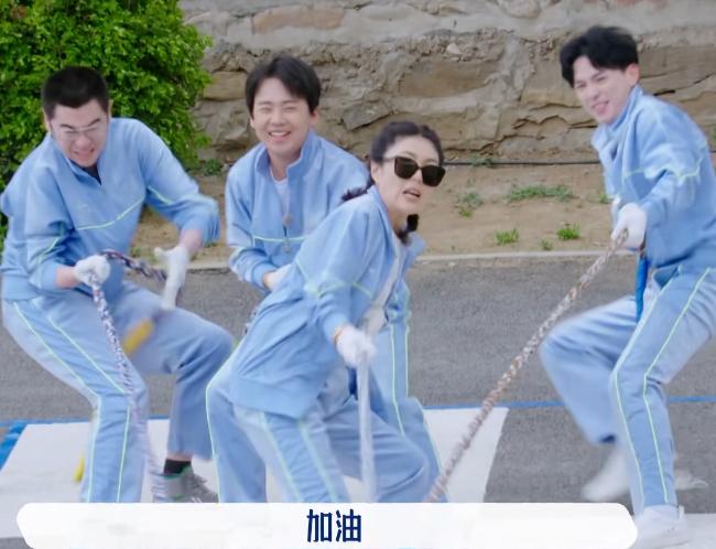 描寫拔河比賽的片段,描寫拔河比賽的片段