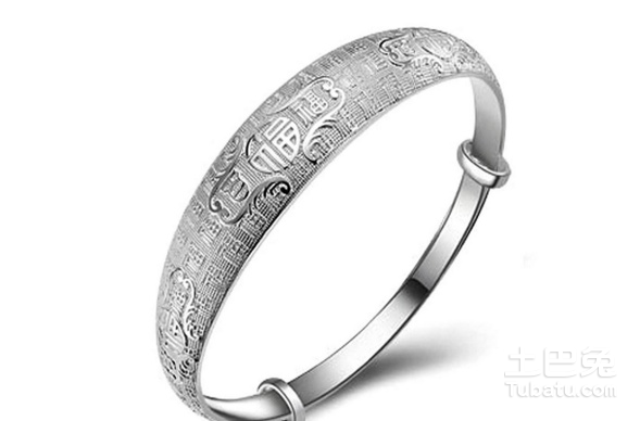 最新銀手鐲款式，時尚潮流下的個性表達與立場展現