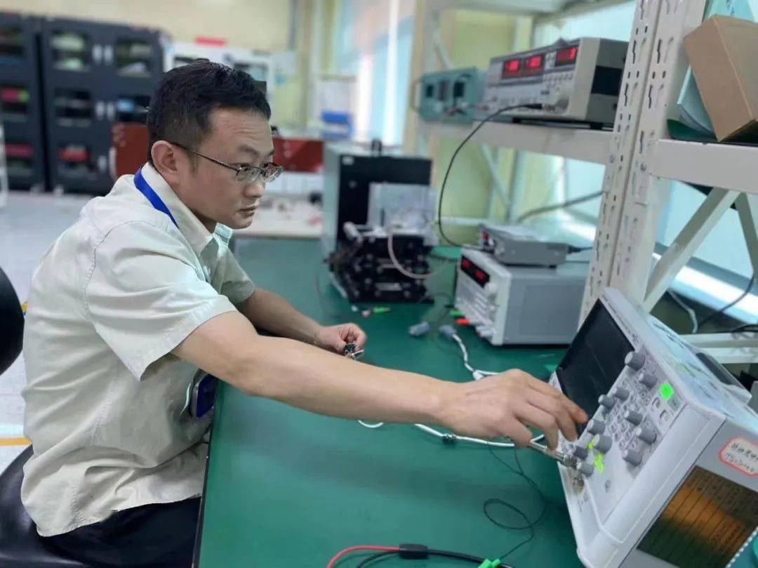 電子最新達人，時代的領跑者，引領潮流前沿！