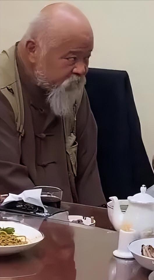 醫生演員,醫生演員,職業的多面性與角色塑造的探討