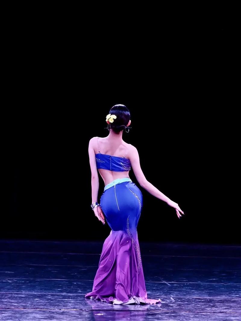 最新傣族舞蹈教程,最新傣族舞蹈教程,科技重塑舞蹈藝術(shù),體驗(yàn)前所未有的傣舞魅力