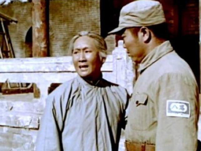 烈火中永生演員表，科技巨獻重塑視界，演繹英雄傳奇！