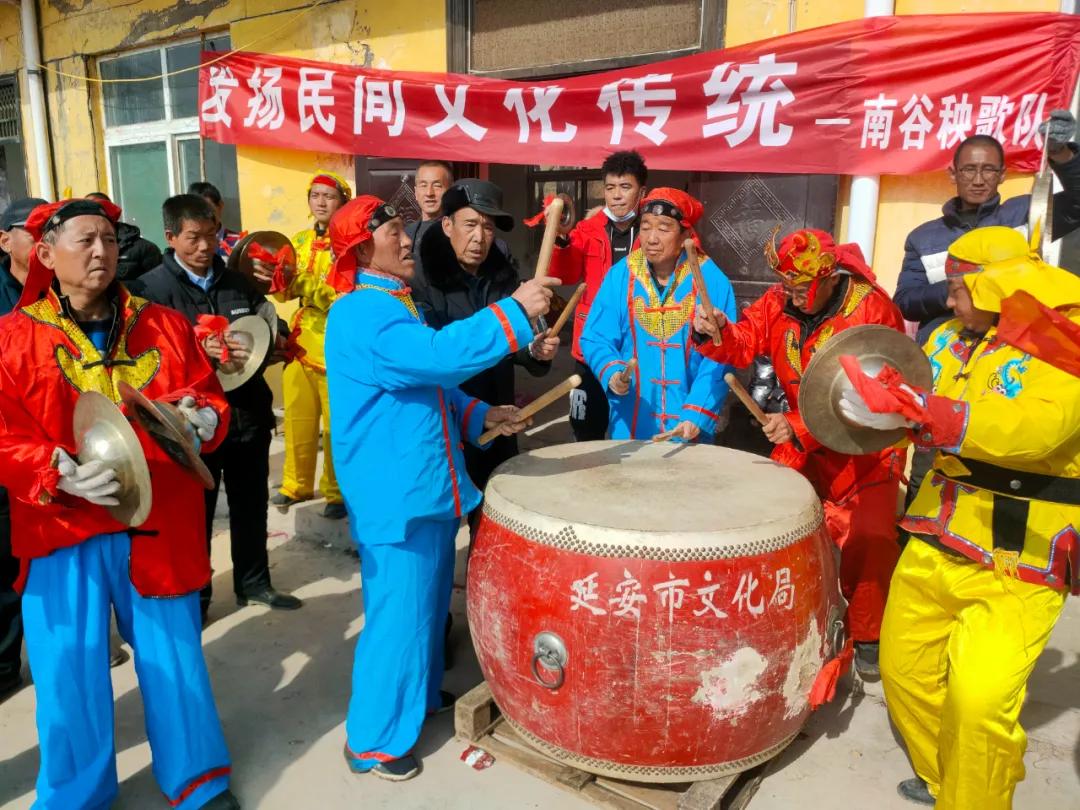 女演員楊舒,女演員楊舒的科技新寵兒——未來科技產品體驗之旅