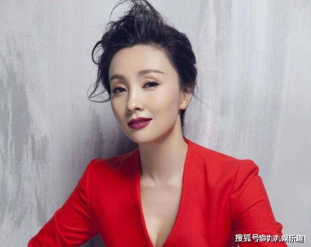 陶虹在演員的誕生與秘密劇場中的表現,演技與舞臺魅力展現