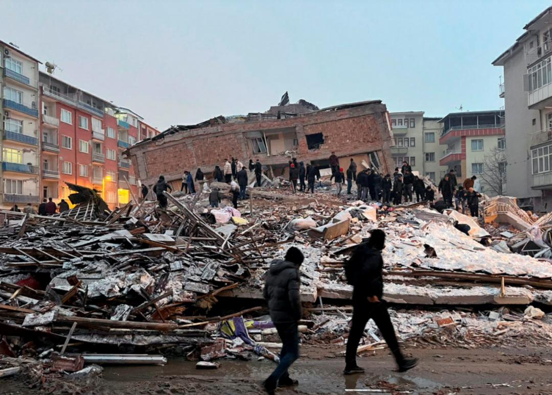 地震動態更新，變化中的學習塑造自信與成就感的奇跡力量