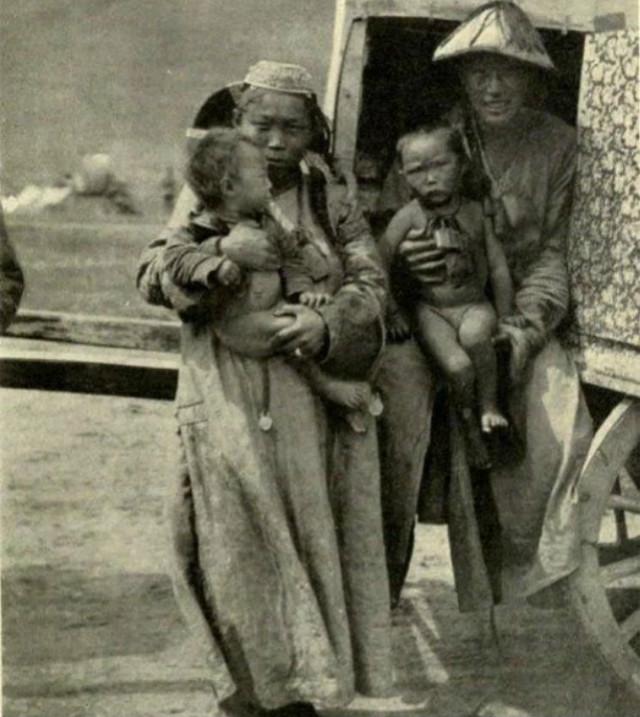 蒙古服飾比賽，傳統與現代的華麗交融