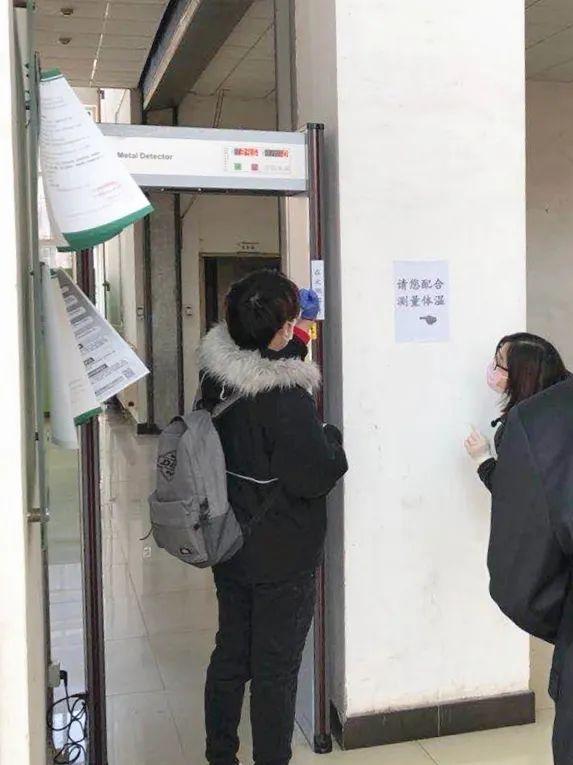樓宇門價格探秘與獨特小店發現，小巷深處的精彩之旅