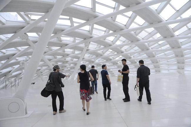 鳳凰傳媒股票行情,逆風翱翔,股海航程成就夢想之旅