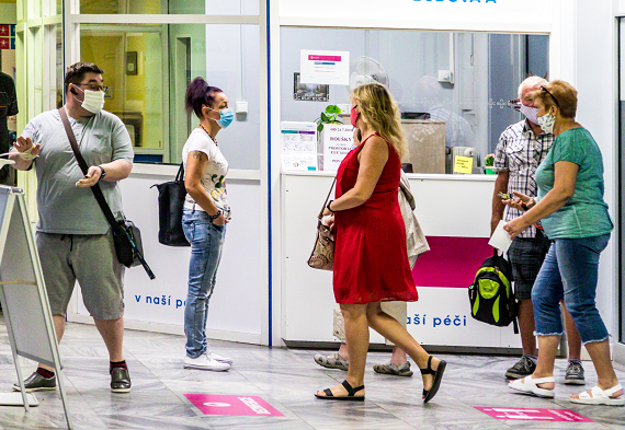 捷克最新疫情動態,變化中的學習之路鑄就自信與成就