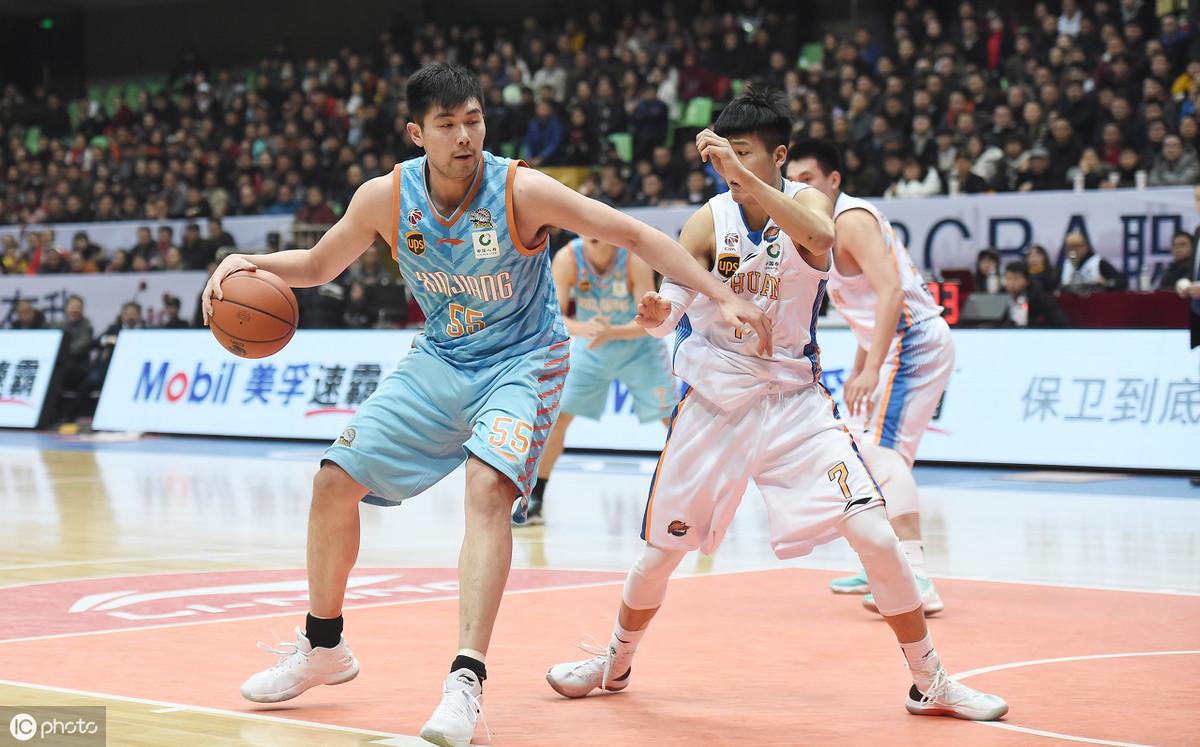 中國男籃今晚比賽直播，心靈籃球之旅，探索內心平靜之戰