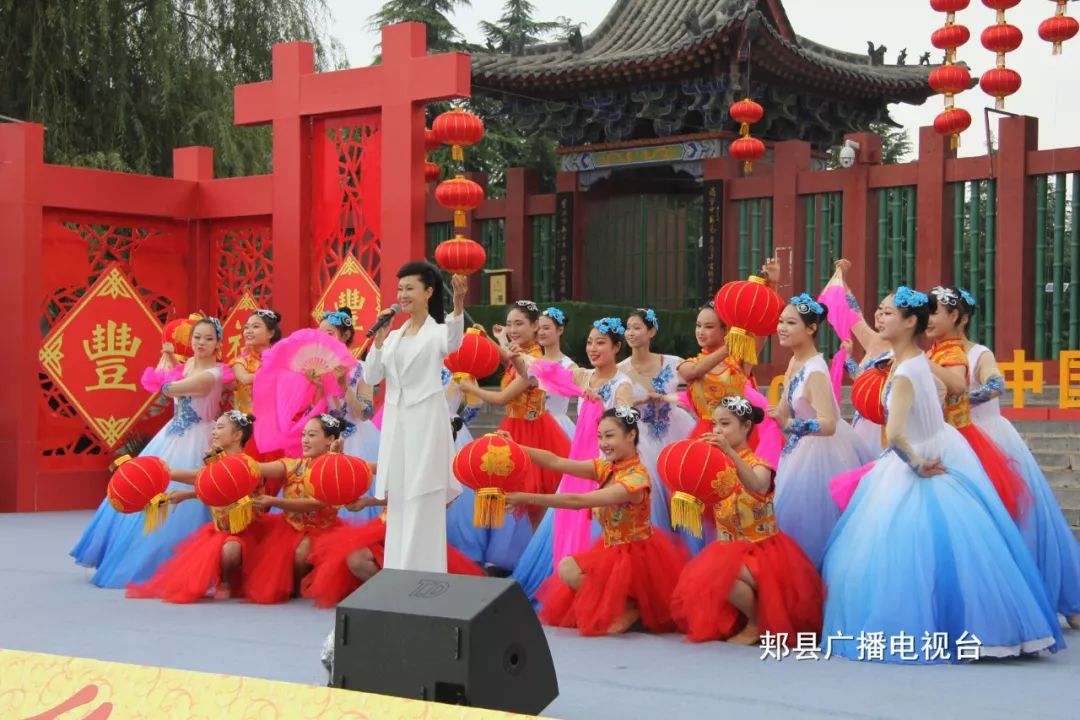 張地現場創作歌曲，音樂、友情與家的溫馨故事