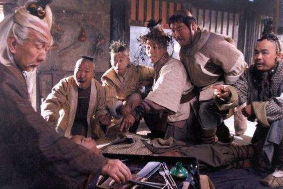 桃谷六仙演員，小巷中的星光閃耀