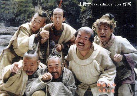 桃谷六仙演員,小巷中的星光閃耀