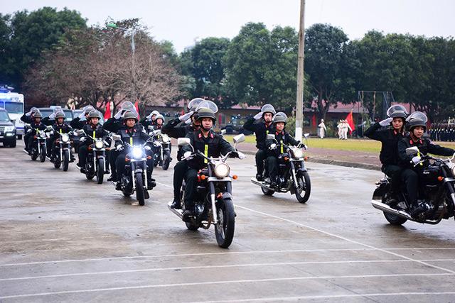 電視劇武裝特警演員表,自信、變化與成就感的勵志之旅探索