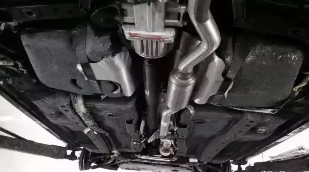 康正汽車(chē)集團(tuán)最新資訊,小巷中的隱藏瑰寶,探索獨(dú)特環(huán)境的小店故事揭秘!